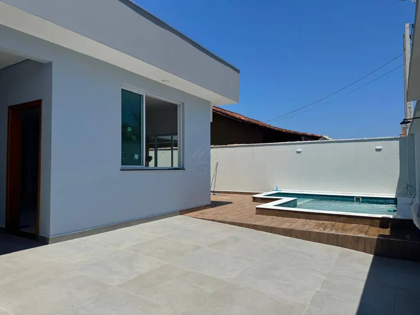 Foto 3 de Casa com 3 quartos à venda, 250m2 em Itanhaem - SP