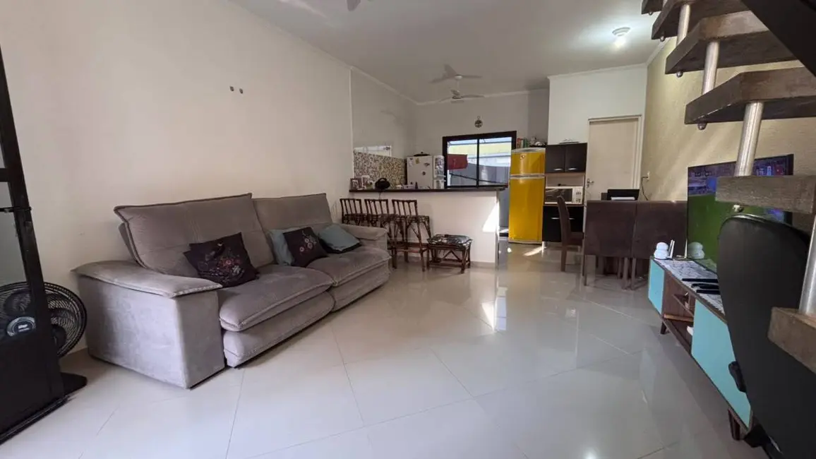 Casa de Condomínio com 2 quartos à venda, 67m2 em Itanhaem - SP - imagem 2 Foto 2 de Casa de Condomínio com 2 quartos à venda, 67m2 em Itanhaem - SP