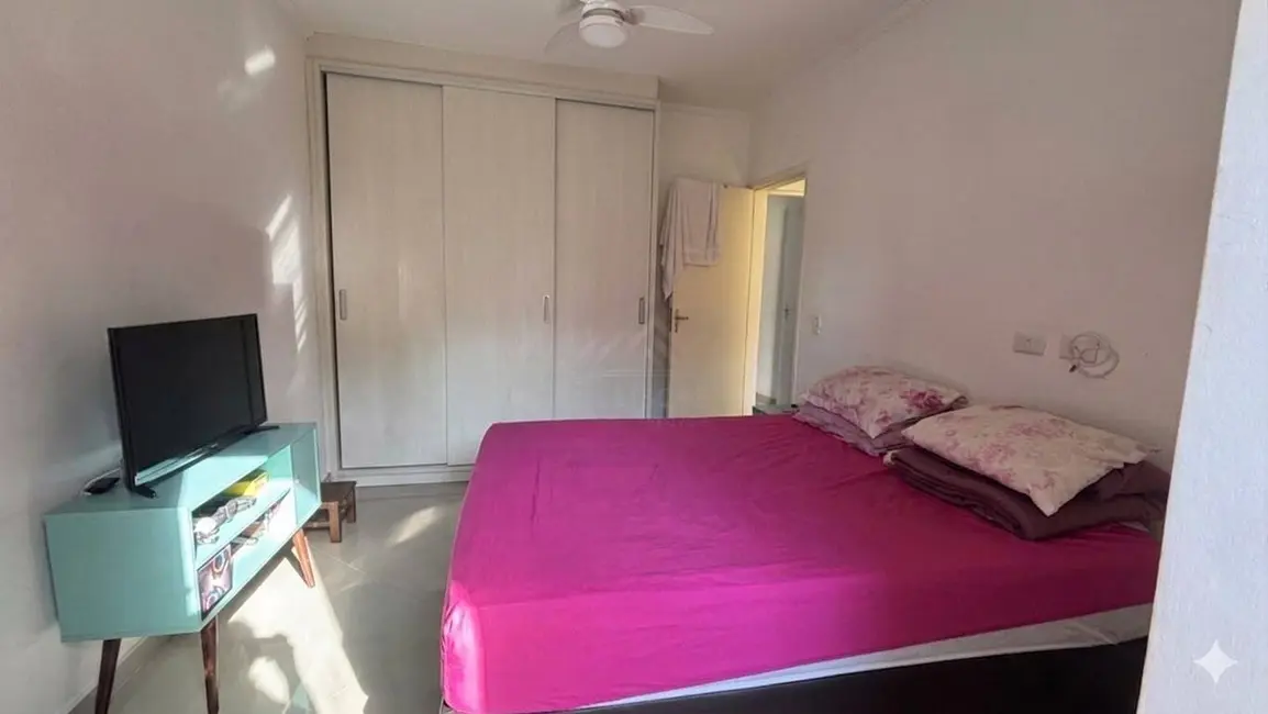 Casa de Condomínio com 2 quartos à venda, 67m2 em Itanhaem - SP - imagem 8 Foto 8 de Casa de Condomínio com 2 quartos à venda, 67m2 em Itanhaem - SP