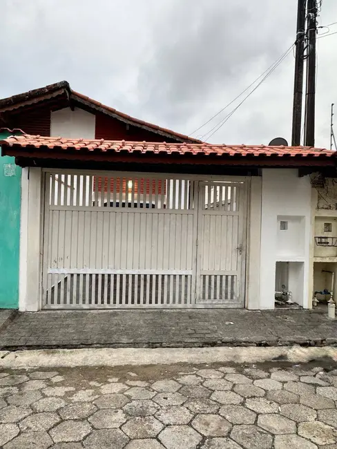 Foto 1 de Casa com 2 quartos à venda, 125m2 em Itanhaem - SP