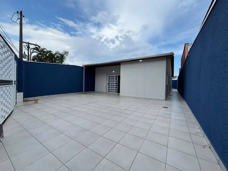 Foto 2 de Casa com 3 quartos à venda, 338m2 em Itanhaem - SP