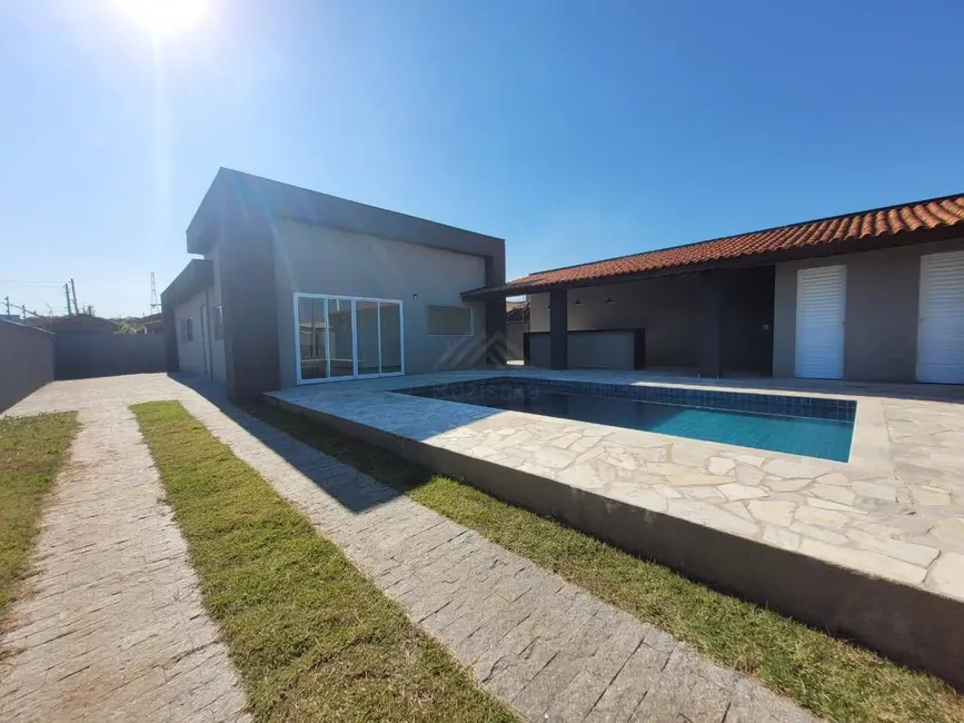 Foto 3 de Casa com 3 quartos à venda, 422m2 em Itanhaem - SP