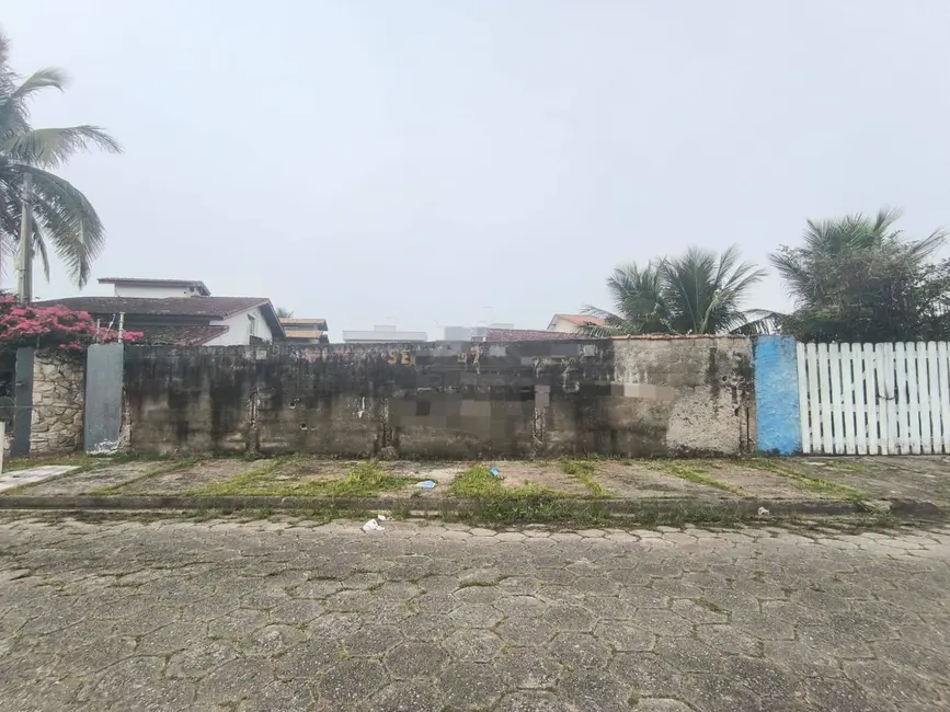 Foto 1 de Terreno / Lote à venda, 369m2 em Itanhaem - SP