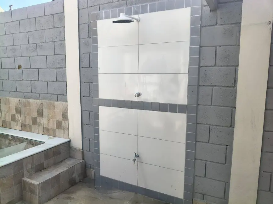 Casa com 2 quartos à venda, 150m2 em Itanhaem - SP - imagem 3 Foto 3 de Casa com 2 quartos à venda, 150m2 em Itanhaem - SP