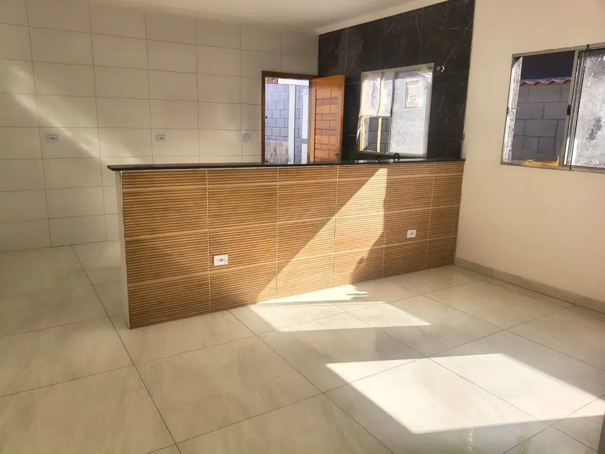 Casa com 2 quartos à venda, 150m2 em Itanhaem - SP - imagem 6 Foto 6 de Casa com 2 quartos à venda, 150m2 em Itanhaem - SP