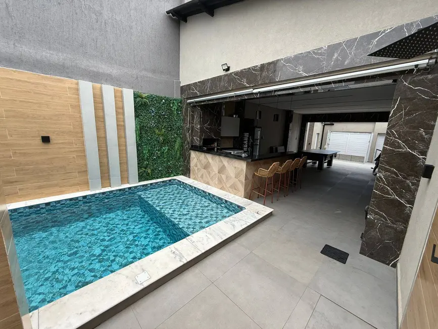 Casa com 4 quartos à venda, 240m2 em Mongagua - SP - imagem 8 Foto 8 de Casa com 4 quartos à venda, 240m2 em Mongagua - SP