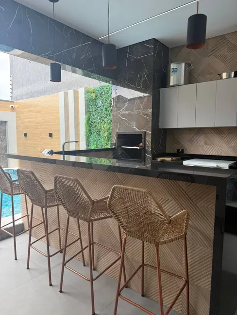 Casa com 4 quartos à venda, 240m2 em Mongagua - SP - imagem 5 Foto 5 de Casa com 4 quartos à venda, 240m2 em Mongagua - SP