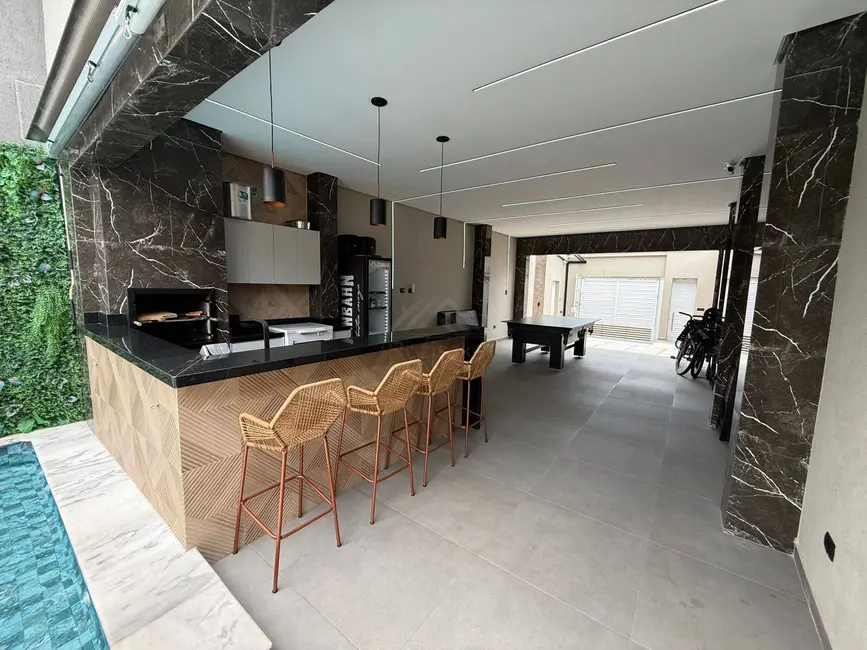 Casa com 4 quartos à venda, 240m2 em Mongagua - SP - imagem 9 Foto 9 de Casa com 4 quartos à venda, 240m2 em Mongagua - SP