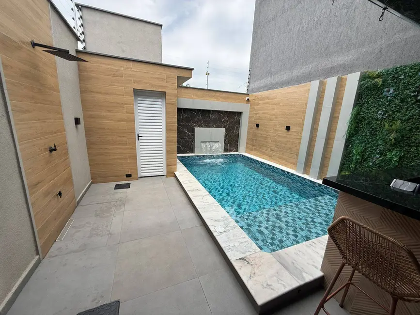 Casa com 4 quartos à venda, 240m2 em Mongagua - SP - imagem 7 Foto 7 de Casa com 4 quartos à venda, 240m2 em Mongagua - SP