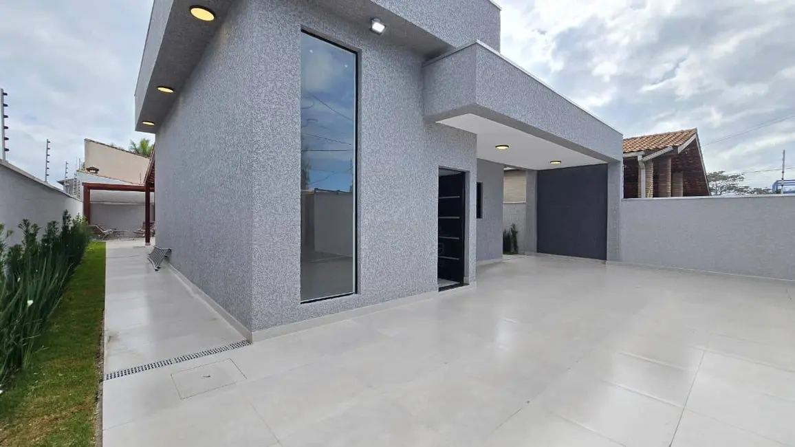 Foto 3 de Casa com 3 quartos à venda, 128m2 em Itanhaem - SP