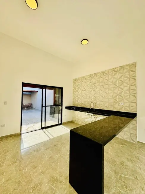 Foto 7 de Casa à venda em Itanhaem - SP
