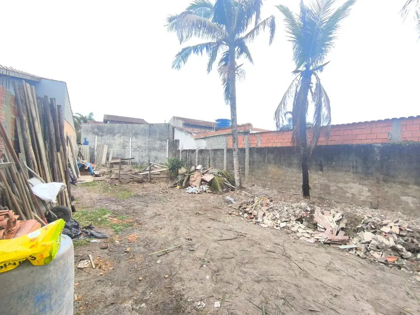 Foto 1 de Terreno / Lote à venda, 270m2 em Itanhaem - SP