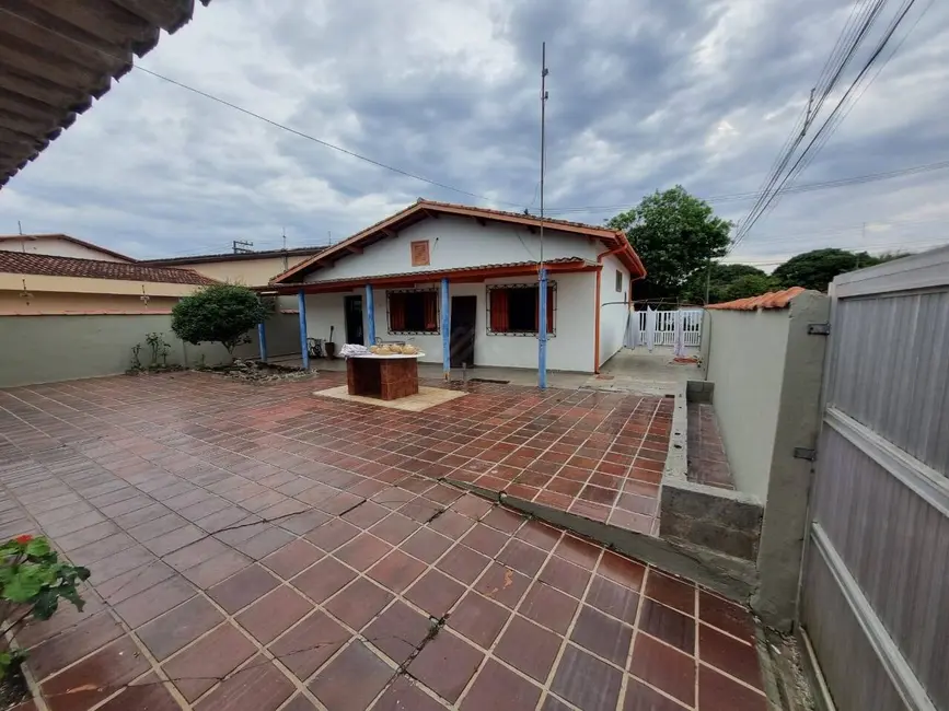 Foto 3 de Casa com 5 quartos à venda, 394m2 em Itanhaem - SP