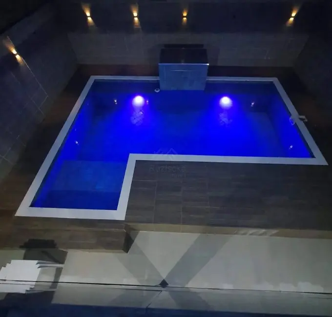 Casa com 2 quartos à venda, 270m2 em Itanhaem - SP - imagem 2 Foto 2 de Casa com 2 quartos à venda, 270m2 em Itanhaem - SP
