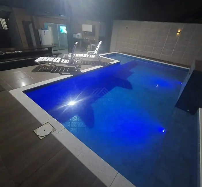 Casa com 2 quartos à venda, 270m2 em Itanhaem - SP - imagem 3 Foto 3 de Casa com 2 quartos à venda, 270m2 em Itanhaem - SP