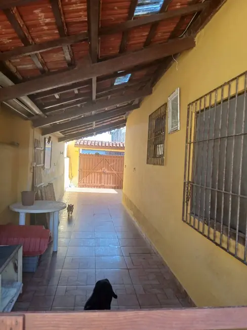Foto 7 de Casa com 2 quartos à venda, 250m2 em Itanhaem - SP