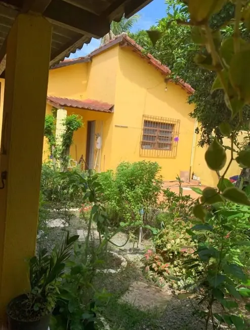 Foto 2 de Casa com 2 quartos à venda, 250m2 em Itanhaem - SP