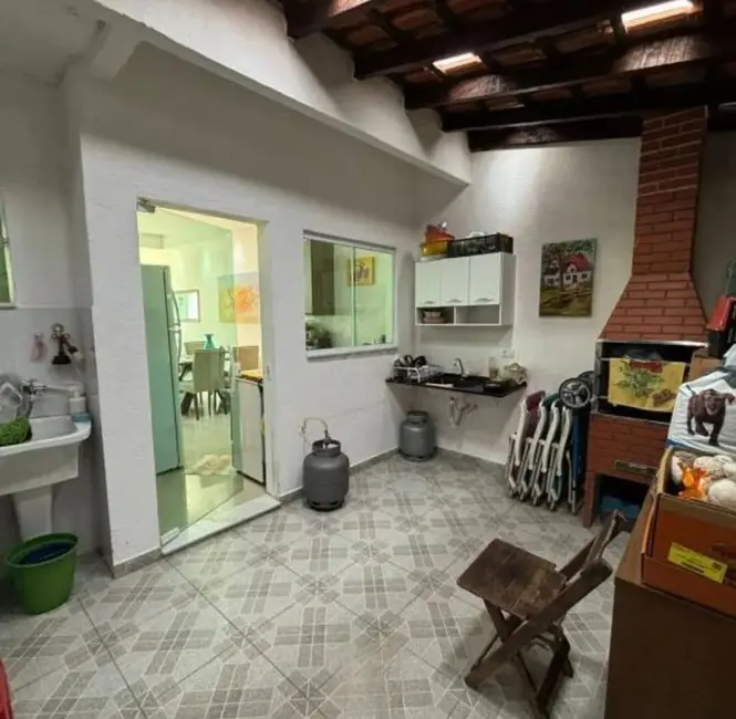 Casa de Condomínio com 2 quartos à venda, 8m2 em Itanhaem - SP - imagem 3 Foto 3 de Casa de Condomínio com 2 quartos à venda, 8m2 em Itanhaem - SP