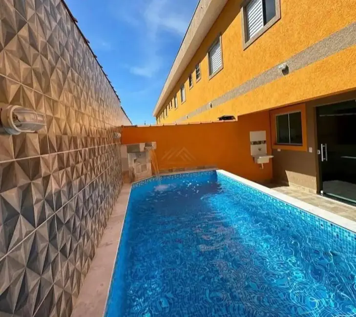 Foto 1 de Casa de Condomínio à venda em Itanhaem - SP