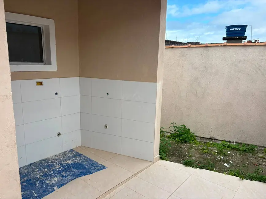 Foto 7 de Casa com 2 quartos à venda, 140m2 em Itanhaem - SP