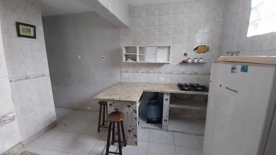 Casa com 4 quartos à venda, 144m2 em Itanhaem - SP - imagem 5 Foto 5 de Casa com 4 quartos à venda, 144m2 em Itanhaem - SP