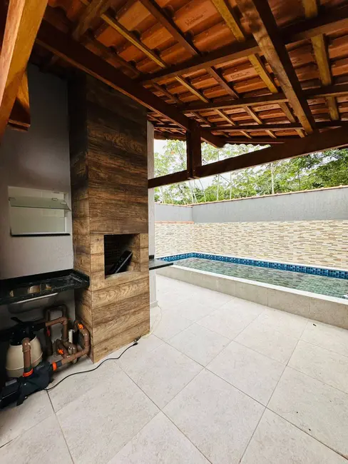 Foto 4 de Casa com 2 quartos à venda, 138m2 em Itanhaem - SP