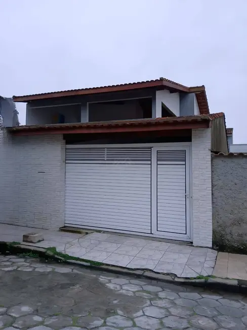 Casa com 5 quartos à venda, 250m2 em Itanhaem - SP - imagem 1 Foto 1 de Casa com 5 quartos à venda, 250m2 em Itanhaem - SP