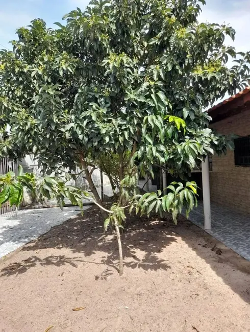 Foto 4 de Casa com 2 quartos à venda, 295m2 em Itanhaem - SP