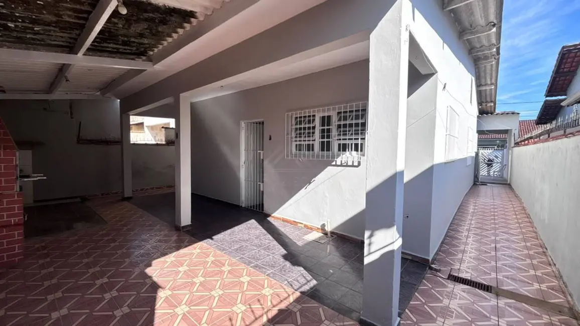 Foto 3 de Casa com 3 quartos à venda, 250m2 em Itanhaem - SP