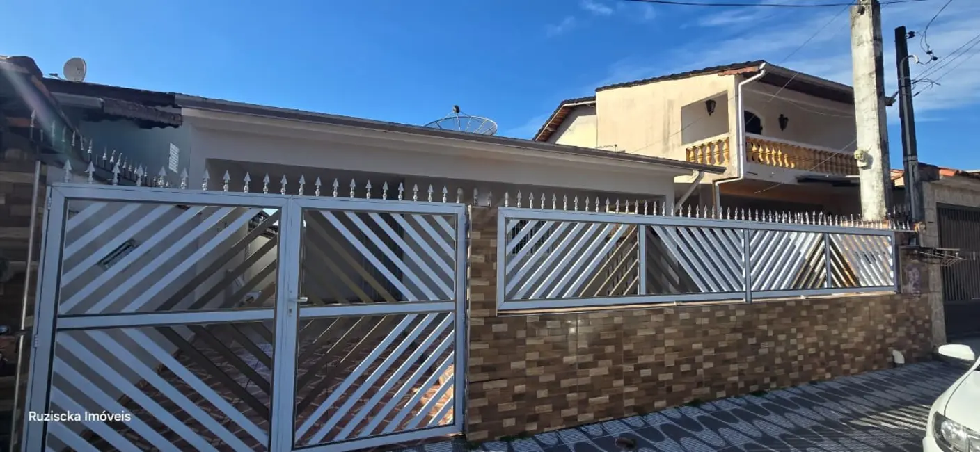 Foto 9 de Casa com 3 quartos à venda, 250m2 em Itanhaem - SP