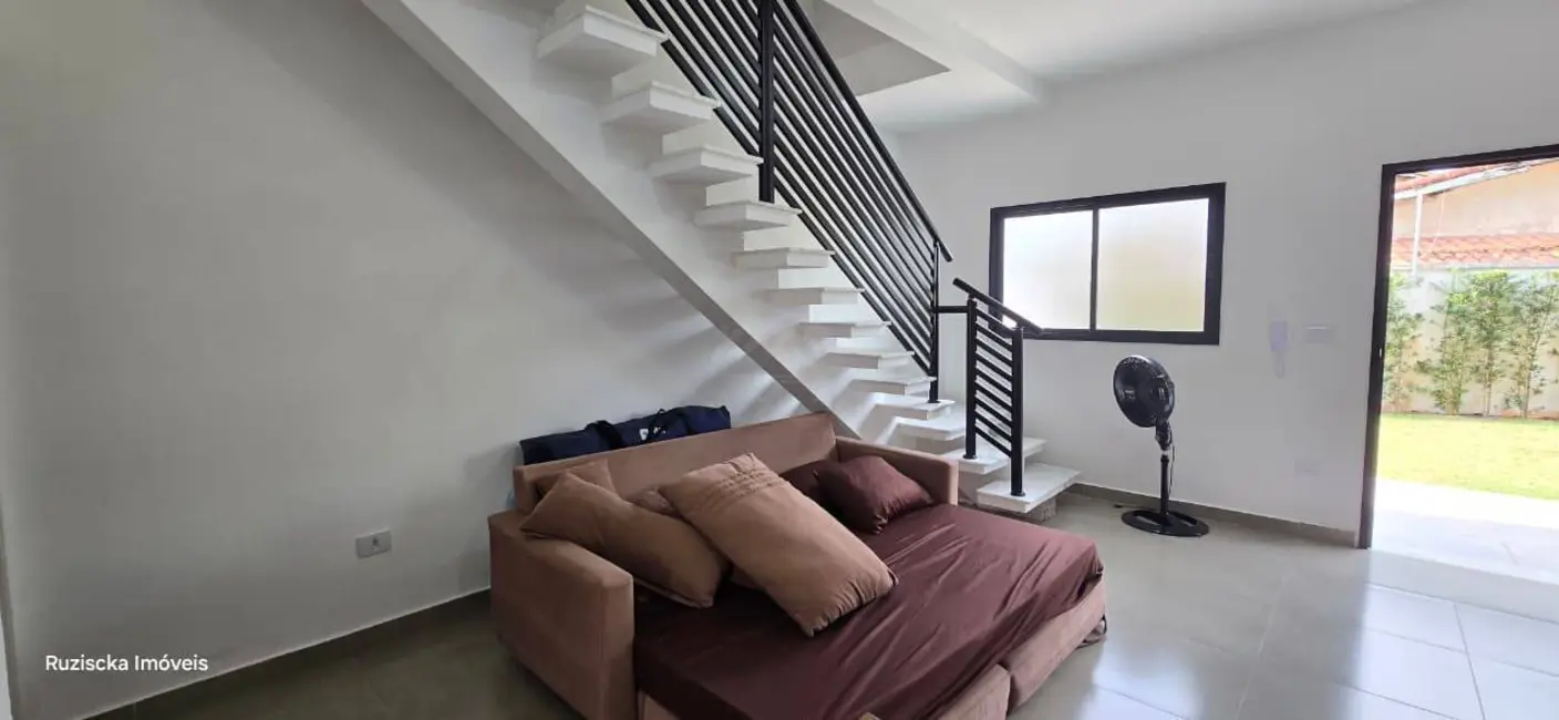 Casa de Condomínio com 2 quartos à venda, 74m2 em Itanhaem - SP - imagem 6 Foto 6 de Casa de Condomínio com 2 quartos à venda, 74m2 em Itanhaem - SP