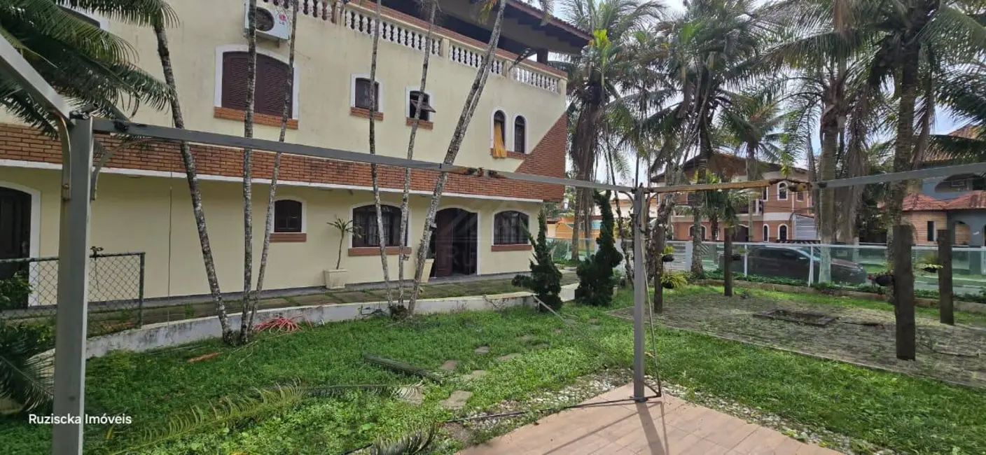 Casa de Condomínio com 5 quartos à venda, 600m2 em Itanhaem - SP - imagem 5 Foto 5 de Casa de Condomínio com 5 quartos à venda, 600m2 em Itanhaem - SP
