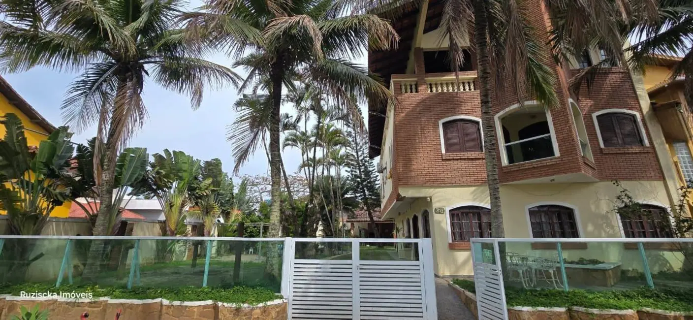 Casa de Condomínio com 5 quartos à venda, 600m2 em Itanhaem - SP - imagem 4 Foto 4 de Casa de Condomínio com 5 quartos à venda, 600m2 em Itanhaem - SP