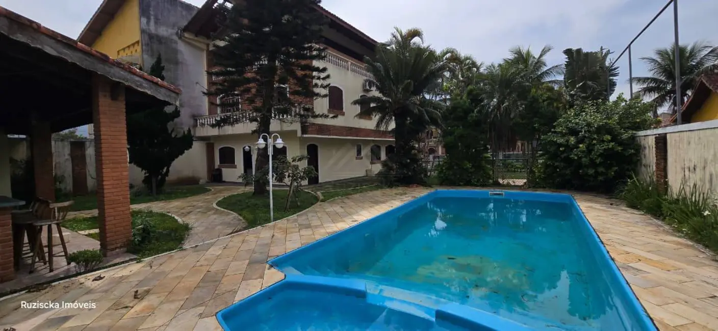 Casa de Condomínio com 5 quartos à venda, 600m2 em Itanhaem - SP - imagem 6 Foto 6 de Casa de Condomínio com 5 quartos à venda, 600m2 em Itanhaem - SP