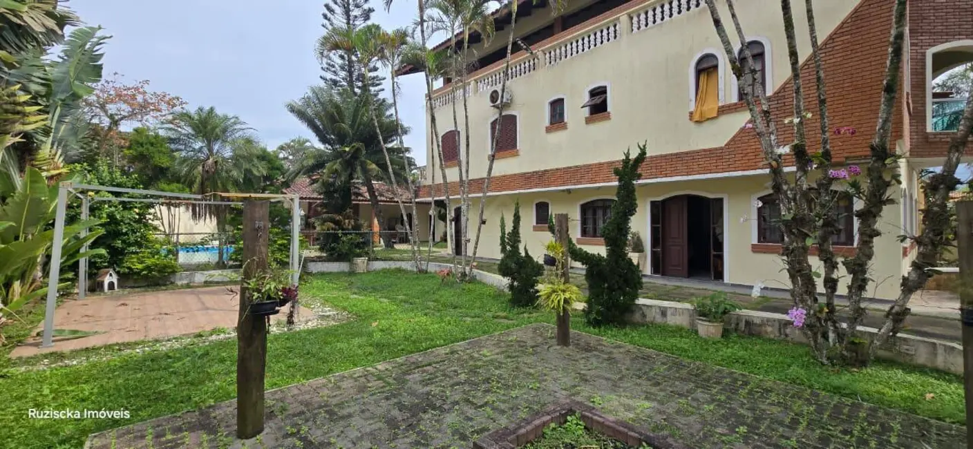 Casa de Condomínio com 5 quartos à venda, 600m2 em Itanhaem - SP - imagem 3 Foto 3 de Casa de Condomínio com 5 quartos à venda, 600m2 em Itanhaem - SP