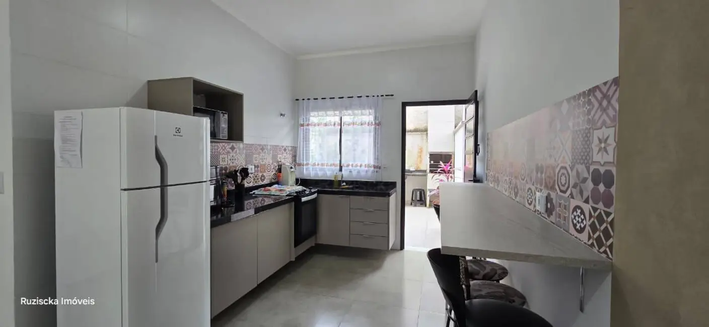 Casa de Condomínio com 2 quartos à venda, 74m2 em Itanhaem - SP - imagem 7 Foto 7 de Casa de Condomínio com 2 quartos à venda, 74m2 em Itanhaem - SP
