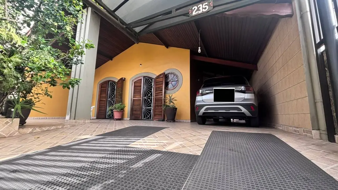 Foto 1 de Casa com 5 quartos à venda, 400m2 em Vila São Paulo, Itanhaem - SP