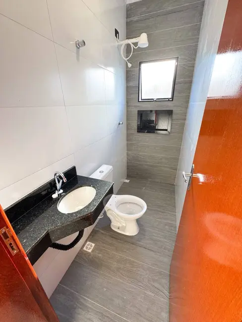 Casa com 2 quartos à venda, 126m2 em Mongagua - SP - imagem 9 Foto 9 de Casa com 2 quartos à venda, 126m2 em Mongagua - SP
