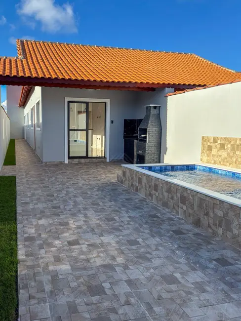 Casa com 2 quartos à venda, 126m2 em Mongagua - SP - imagem 3 Foto 3 de Casa com 2 quartos à venda, 126m2 em Mongagua - SP