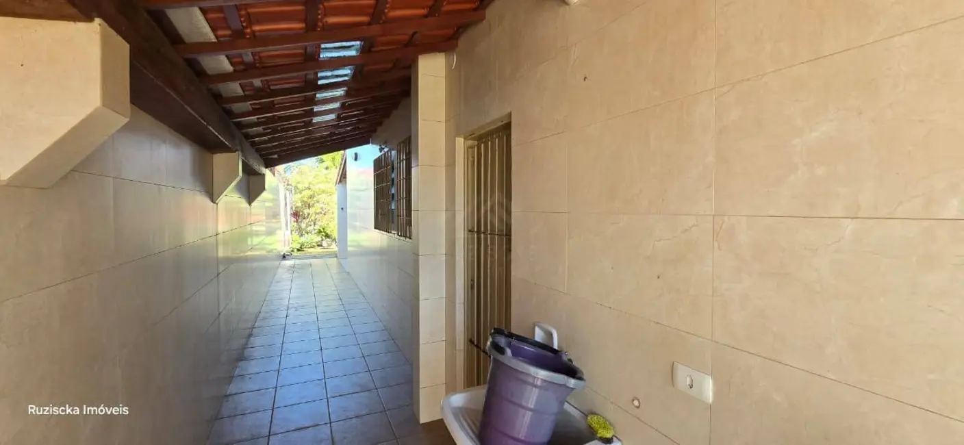 Casa com 3 quartos à venda, 600m2 em Itanhaem - SP - imagem 7 Foto 7 de Casa com 3 quartos à venda, 600m2 em Itanhaem - SP