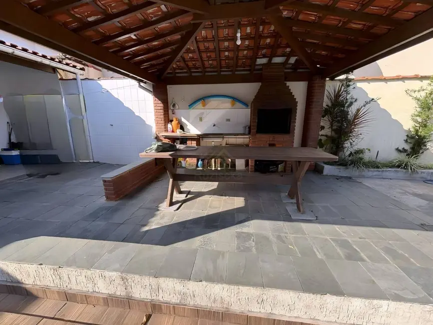 Foto 9 de Casa com 1 quarto à venda, 270m2 em Itanhaem - SP