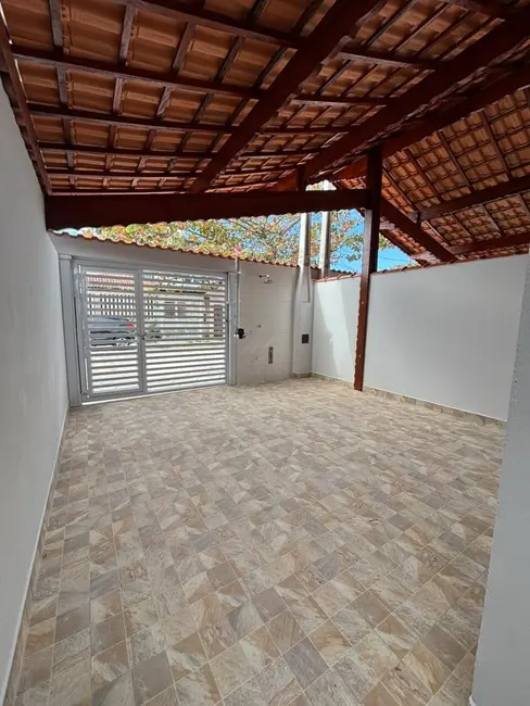 Foto 5 de Casa com 2 quartos à venda, 135m2 em Mongagua - SP