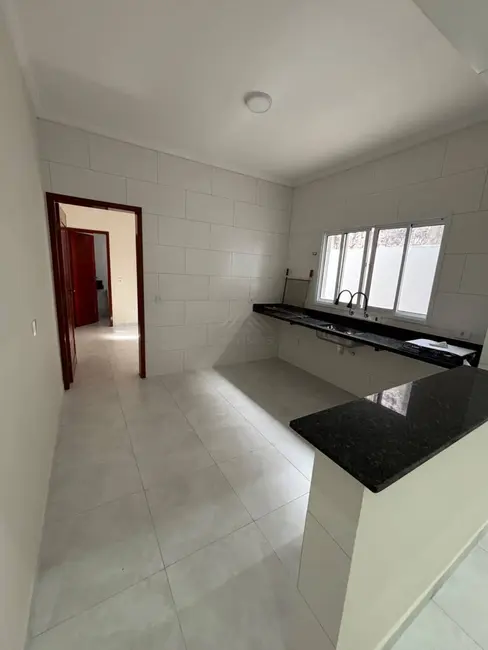 Foto 6 de Casa com 2 quartos à venda, 135m2 em Mongagua - SP