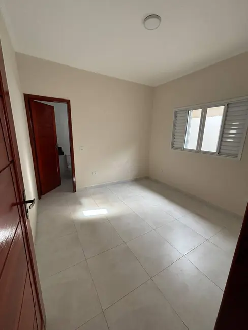 Foto 9 de Casa com 2 quartos à venda, 135m2 em Mongagua - SP