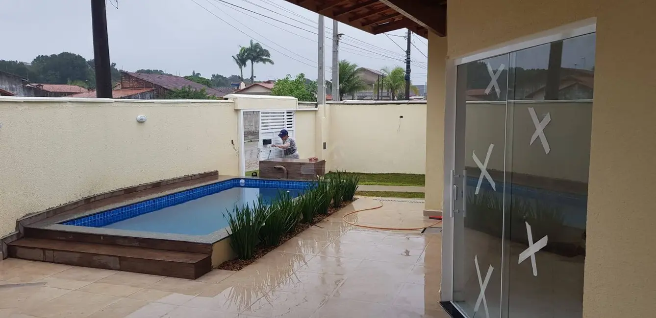 Foto 6 de Casa com 2 quartos à venda, 60m2 em Itanhaem - SP