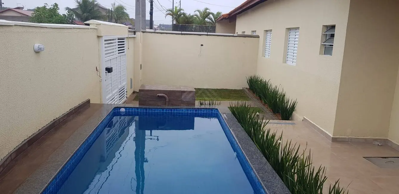 Foto 5 de Casa com 2 quartos à venda, 60m2 em Itanhaem - SP