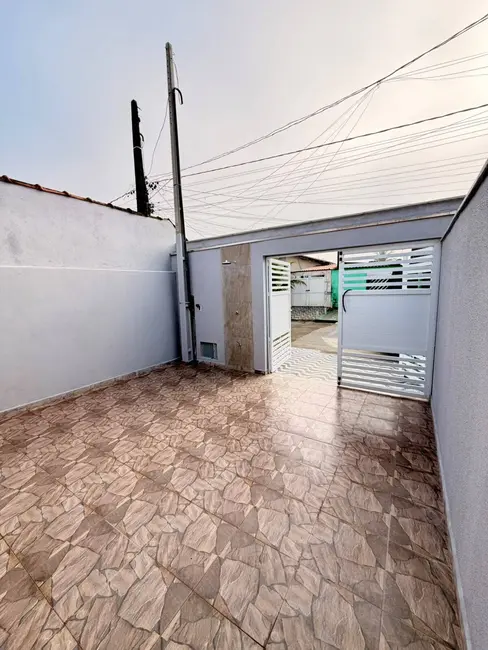 Foto 3 de Casa com 2 quartos à venda, 125m2 em Mongagua - SP