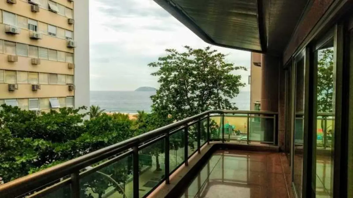 Apartamento com 4 quartos à venda, 290m2 em Rio De Janeiro - RJ - imagem 2 Foto 2 de Apartamento com 4 quartos à venda, 290m2 em Rio De Janeiro - RJ
