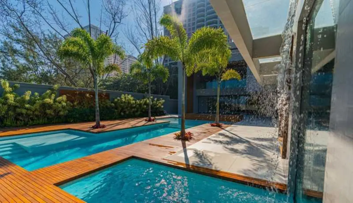 Casa de Condomínio com 10 quartos à venda, 1910m2 em Rio De Janeiro - RJ - imagem 7 Foto 7 de Casa de Condomínio com 10 quartos à venda, 1910m2 em Rio De Janeiro - RJ