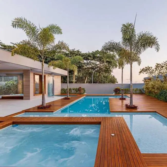 Casa de Condomínio com 10 quartos à venda, 1910m2 em Rio De Janeiro - RJ - imagem 3 Foto 3 de Casa de Condomínio com 10 quartos à venda, 1910m2 em Rio De Janeiro - RJ